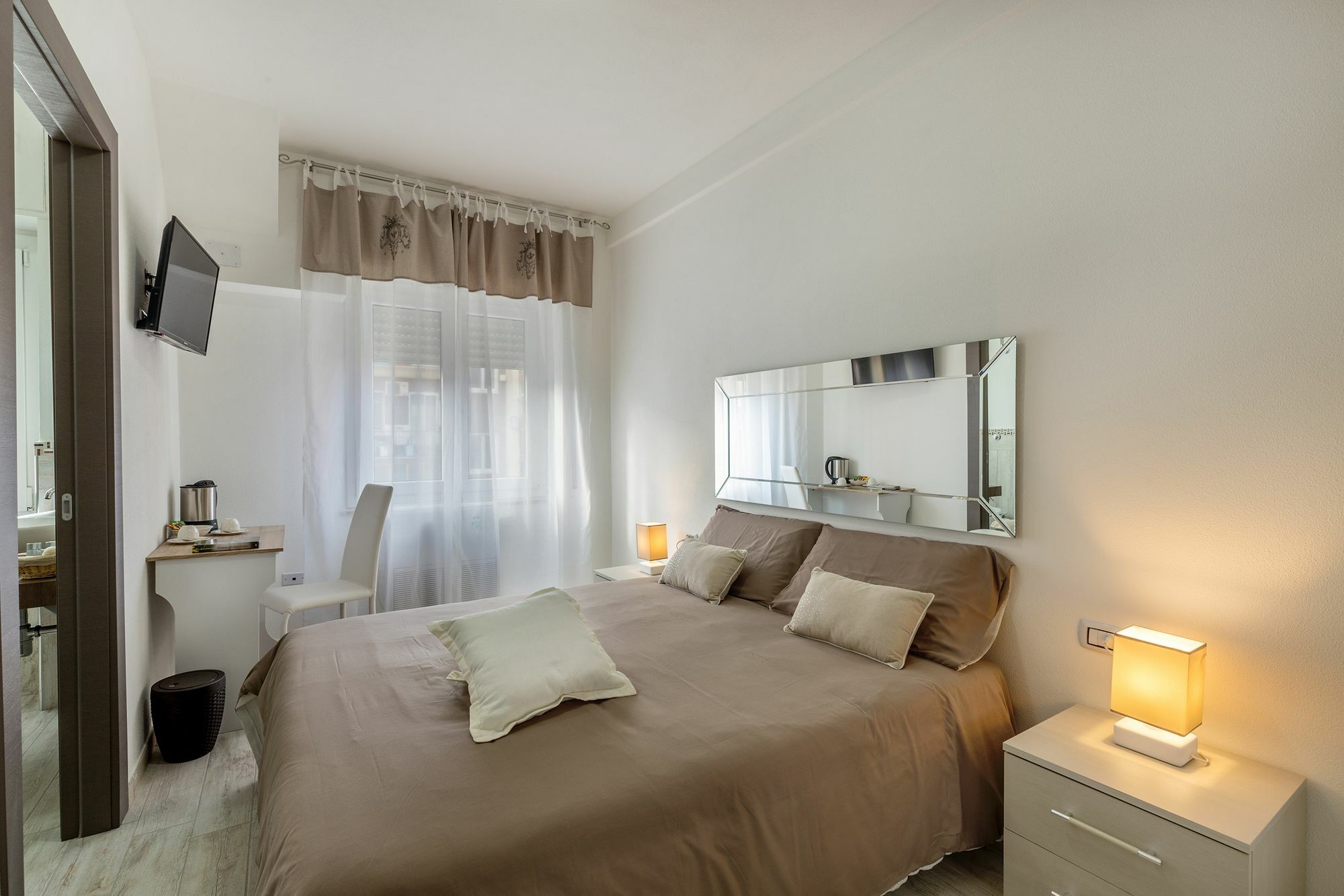 Sette Colli Guesthouse Каляри Екстериор снимка
